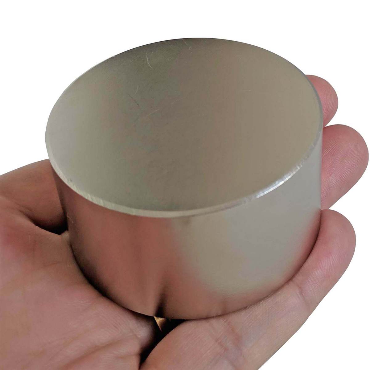Ímã de neodímio N52 de 60 × 30 mm usado como base do conjunto de pesca magnética