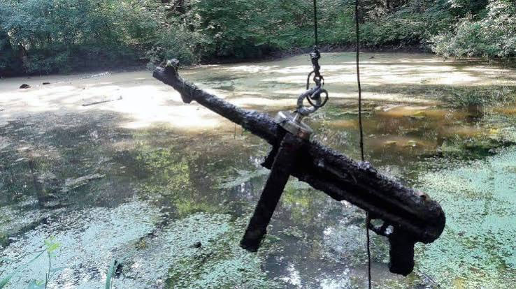 Arma encontrada durante prática de pesca magnética