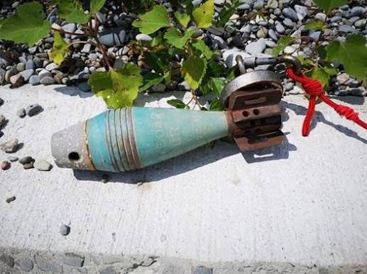 Objeto suspeito semelhante a torpedo encontrado em pesca magnética